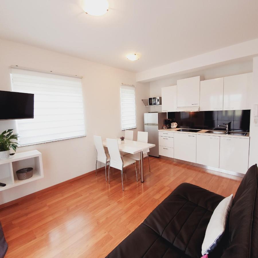 Apartments Marti Муртер Экстерьер фото